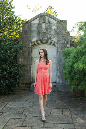 Sarah-Grad-36