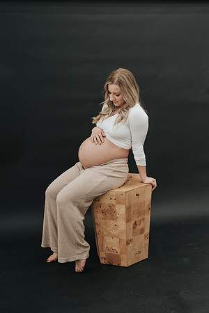lyonsmaternity-86