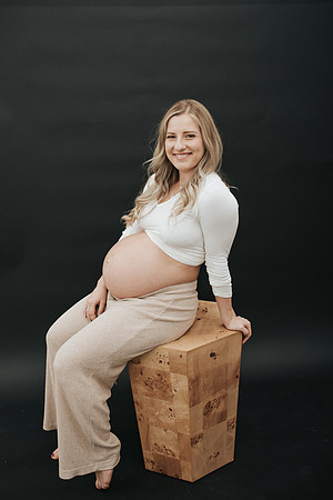 lyonsmaternity-83
