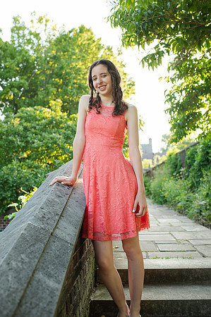 Sarah-Grad-49