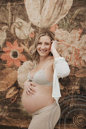 lyonsmaternity-98