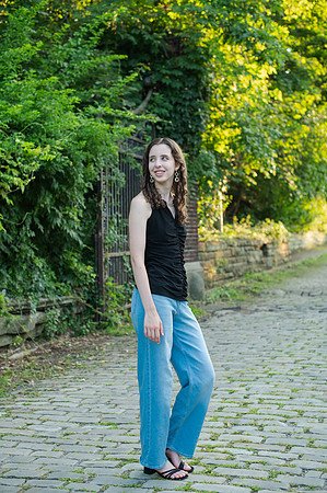 Sarah-Grad-71
