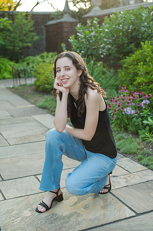 Sarah-Grad-54