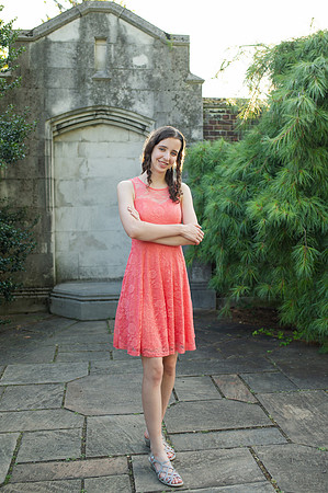 Sarah-Grad-39