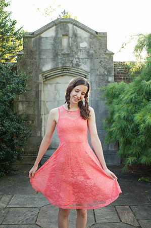 Sarah-Grad-44