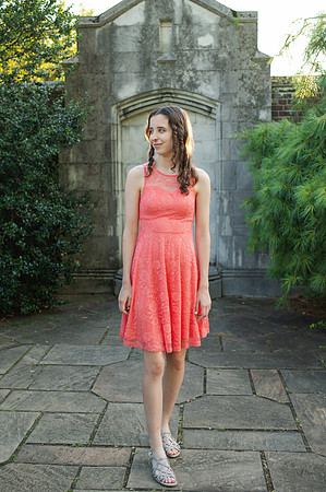 Sarah-Grad-37