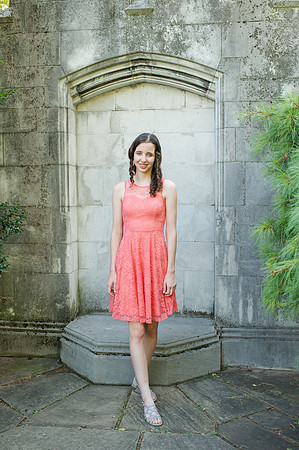 Sarah-Grad-34