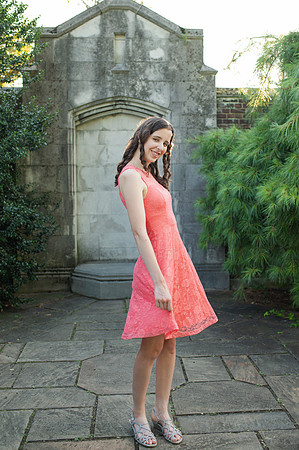Sarah-Grad-43