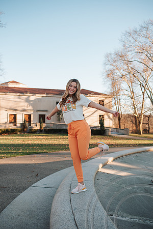 chloek-105